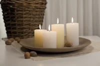 Candelo Hochwertige Kerze Weihnachten Ambiente Rustik - Creme - Rustic Stumpenkerze 12cm  lange Brenndauer ca. 54 Std Weihnachtskerzen Adventskranz